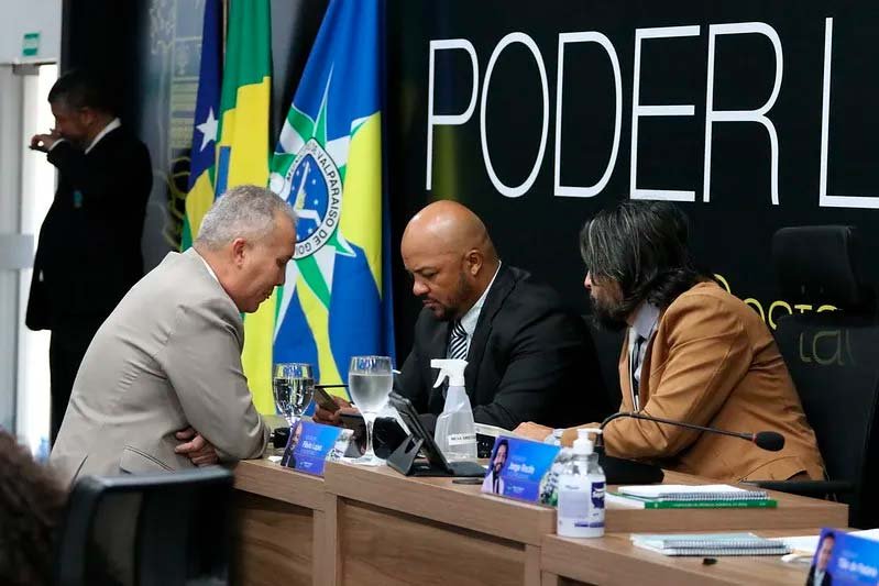 Projetos importantes são aprovados em sessão na Câmara de Valparaíso