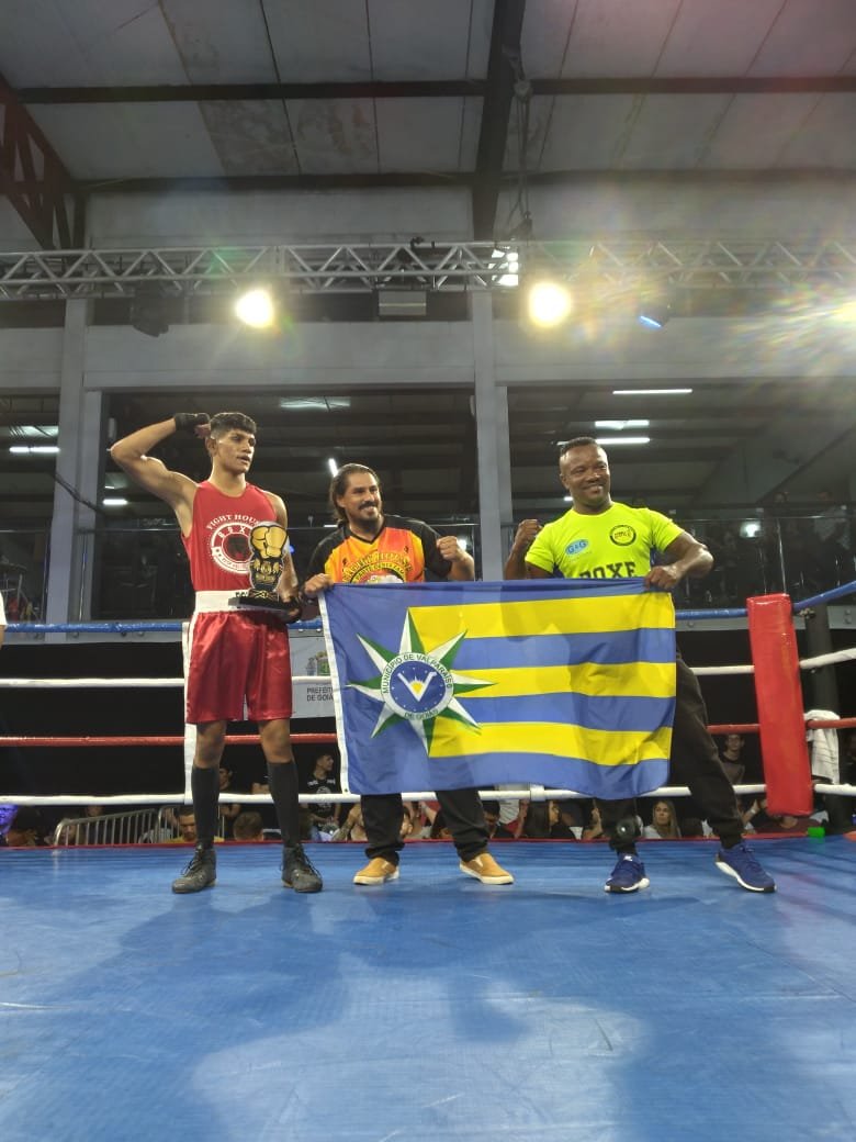 Atletas valparaisenses conquistam medalha de ouro em campeonato de boxe
