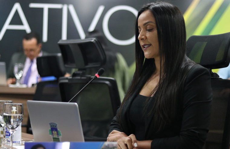 PROJETO CRIA SELO PARA ENTIDADES QUE ATUAM NA QUALIFICAÇÃO E INSERÇÃO DE MULHERES VÍTIMAS DE VIOLÊNCIA DOMÉSTICA NO MERCADO DE TRABALHO