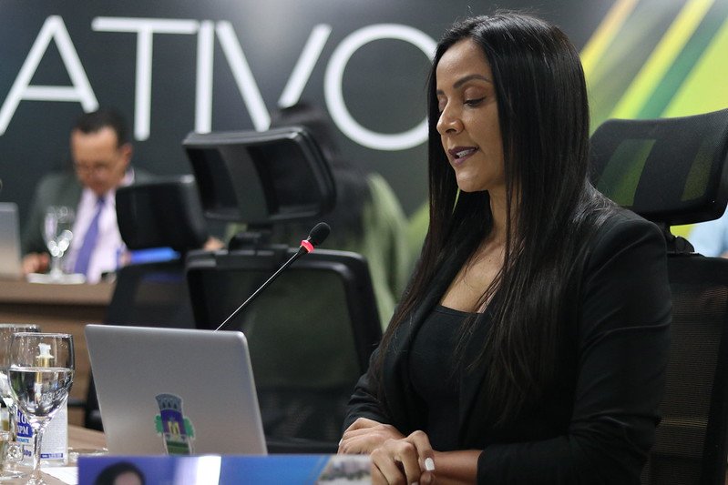 PROJETO CRIA SELO PARA ENTIDADES QUE ATUAM NA QUALIFICAÇÃO E INSERÇÃO DE MULHERES VÍTIMAS DE VIOLÊNCIA DOMÉSTICA NO MERCADO DE TRABALHO