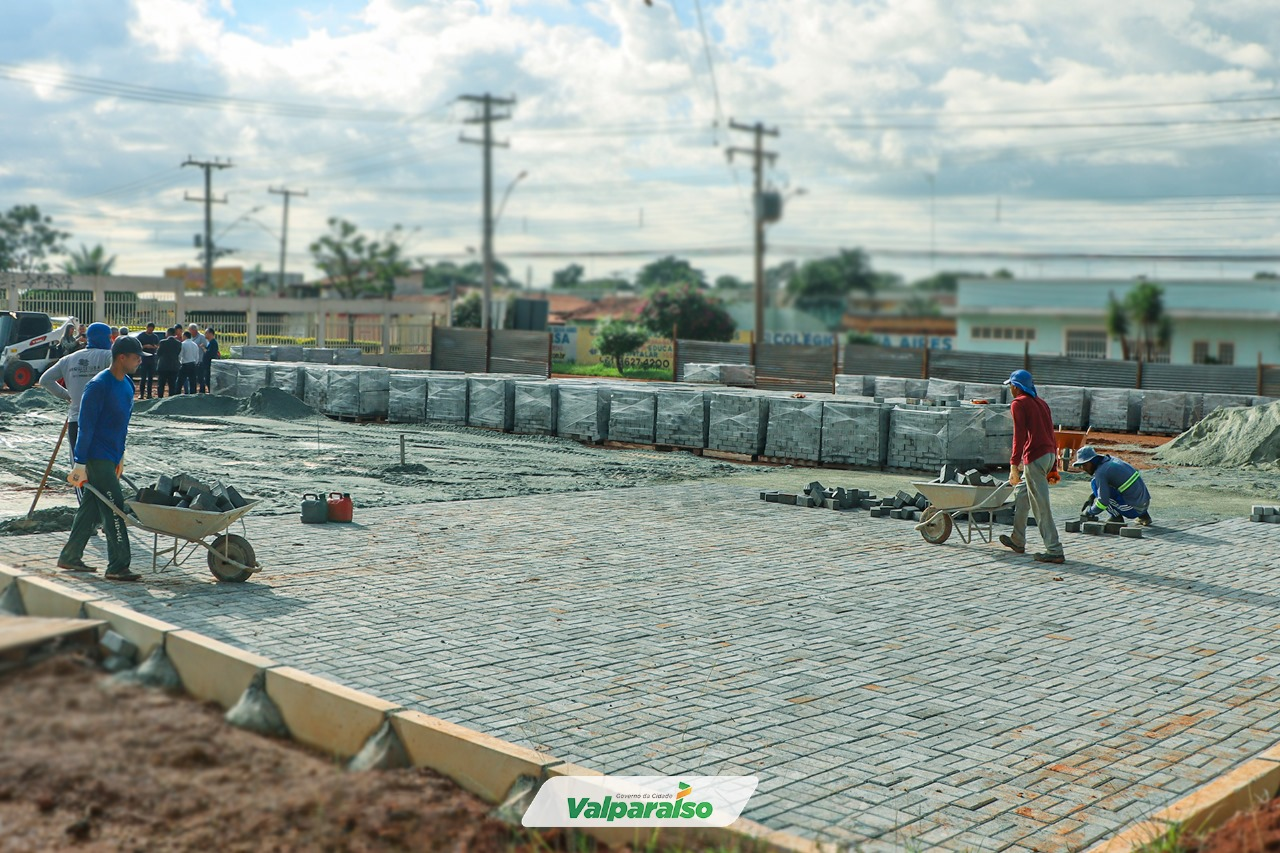 PRAÇA DA CAPELA NOSSA SENHORA APARECIDA TEM OBRAS AVANÇADAS